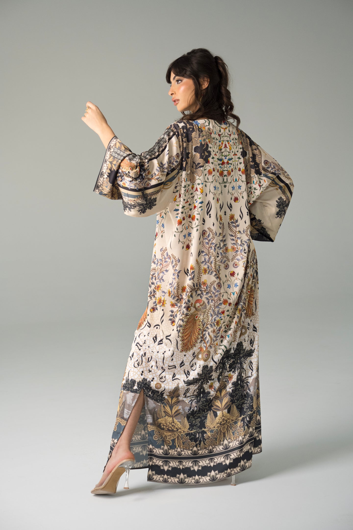 Isfahan - Silky Beige Kaftan